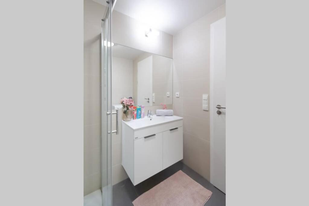 Bright Studio, 10min To The Centre, Free Parking Apartament *